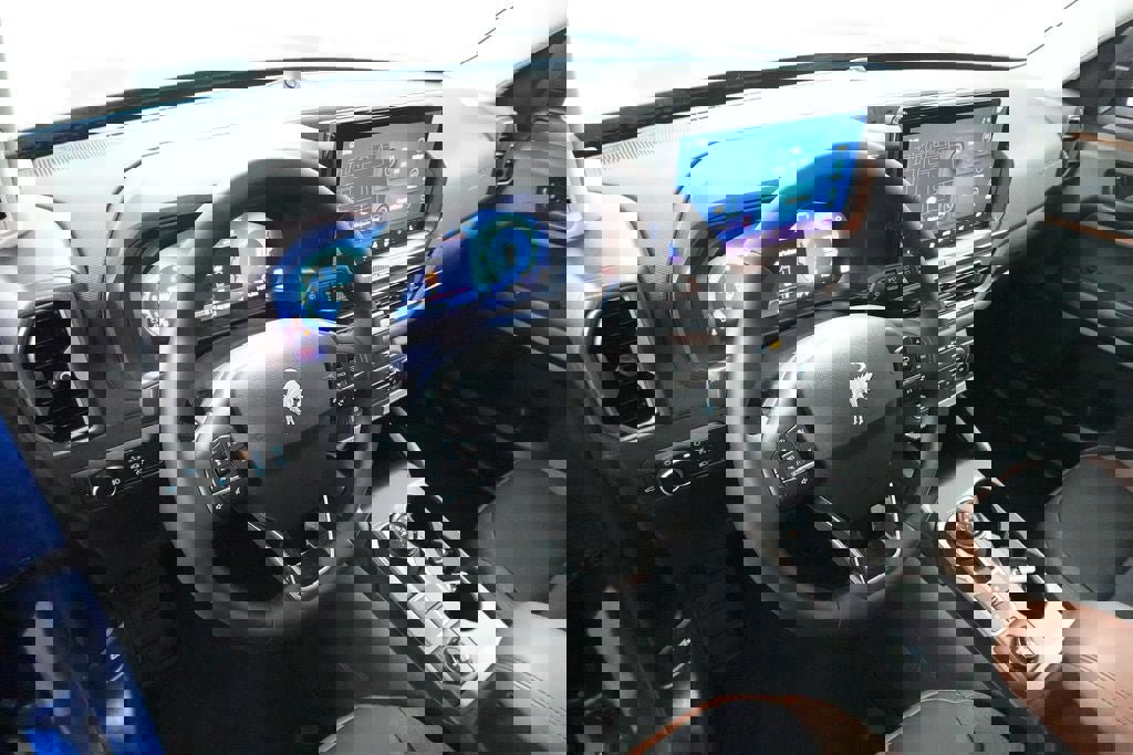 Certified 2025 Ford Bronco Sport Outer Banks w/ Outer Banks Tech Package+ AWD/4WD image 27