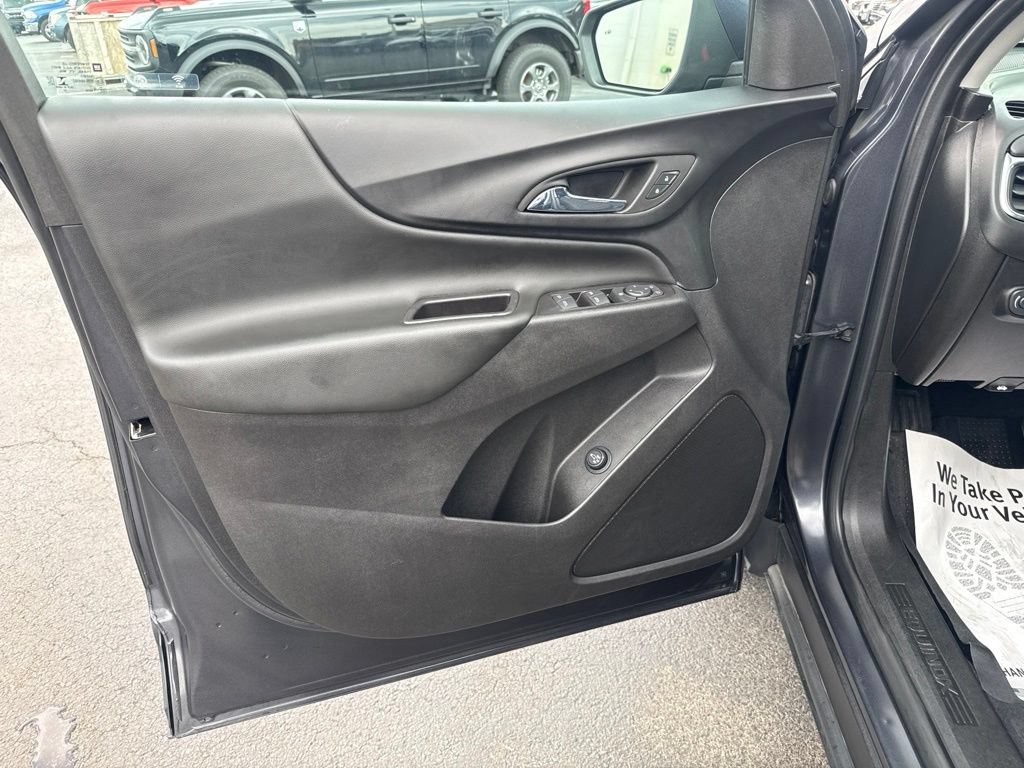 Used 2022 Chevrolet Equinox LT AWD/4WD image 10