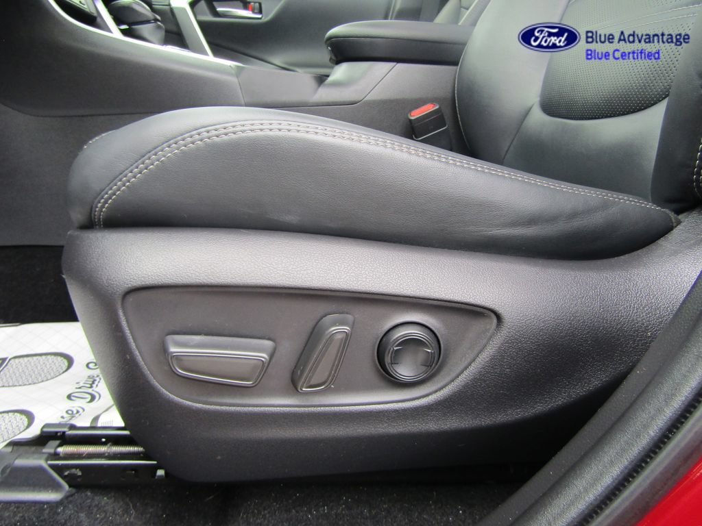 Used 2022 Toyota RAV4 Limited AWD/4WD image 26