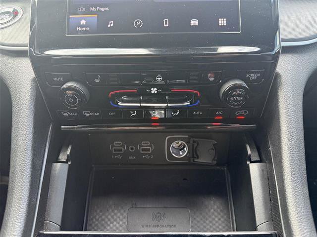 Used 2024 Jeep Grand Cherokee Altitude AWD/4WD image 19