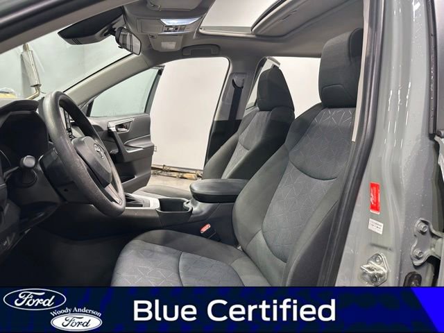 Used 2022 Toyota RAV4 XLE w/ Convenience Package image 20