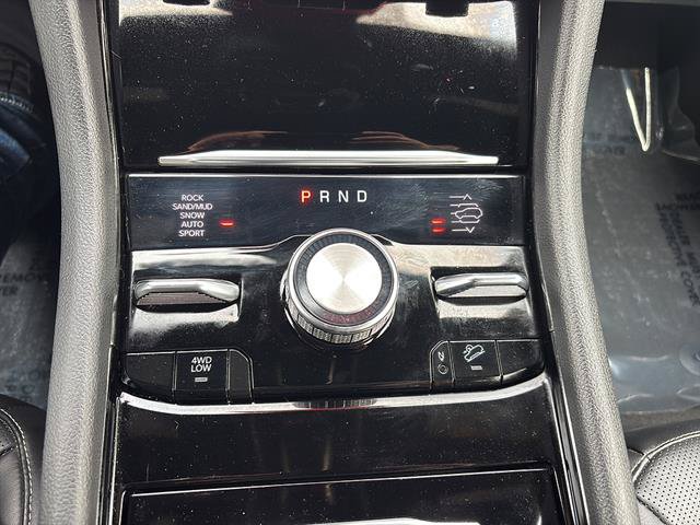 Used 2023 Jeep Grand Cherokee L Overland AWD/4WD image 28