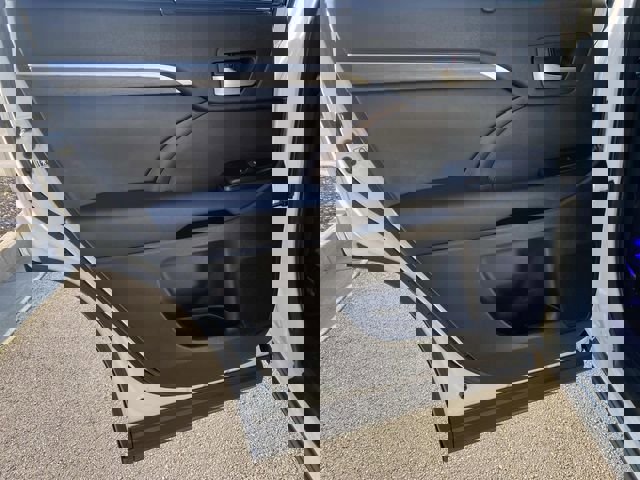 Used 2018 Toyota Highlander Limited image 14