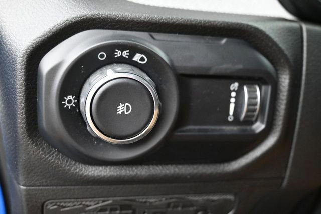 Used 2025 Jeep Wrangler Sport AWD/4WD image 22