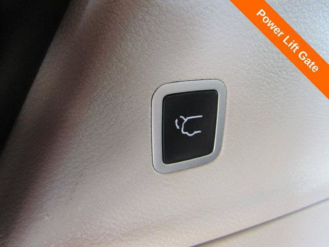 Used 2023 Chrysler Pacifica Touring-L FWD image 20