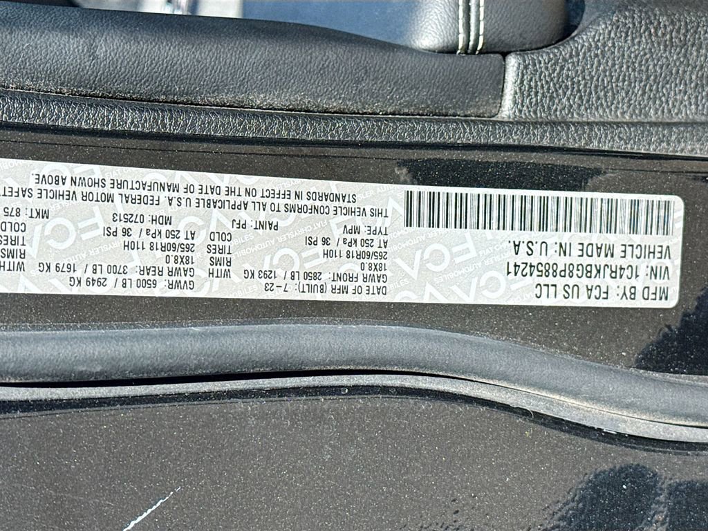 Used 2023 Jeep Grand Cherokee L Limited AWD/4WD image 25