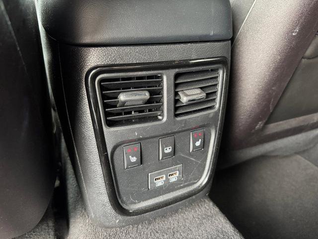 Used 2022 Chrysler 300 S w/ Comfort Group RWD image 19