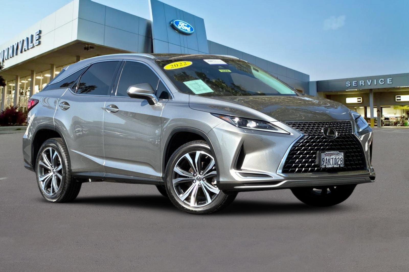 Used 2022 Lexus RX 350 FWD w/ Premium Package image 2