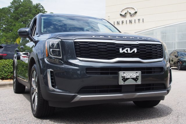 Used 2022 Kia Telluride EX w/ EX Premium Package FWD image 2