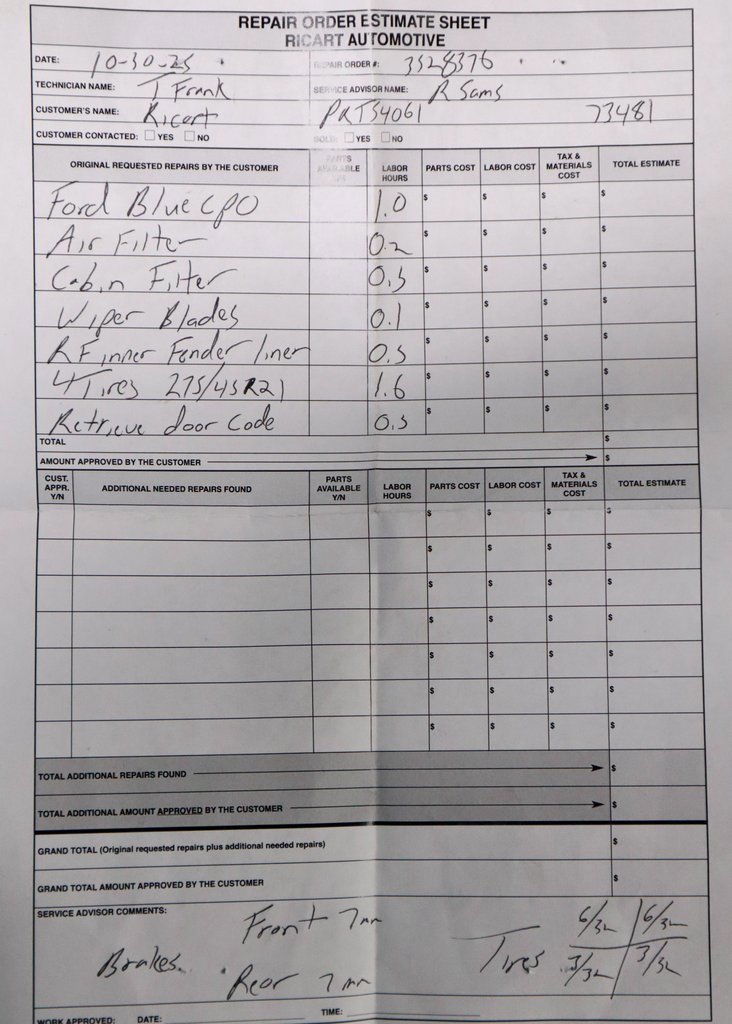 Certified 2022 Ford Explorer Platinum w/ Technology Package image 13