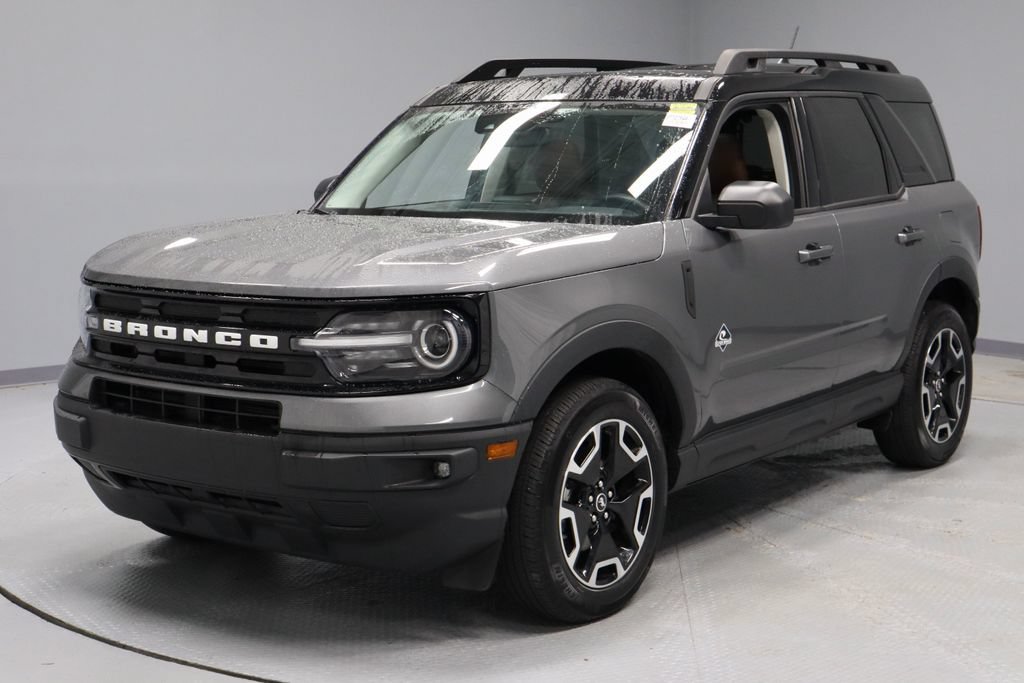 Certified 2023 Ford Bronco Sport Outer Banks w/ Tech Package AWD/4WD image 7