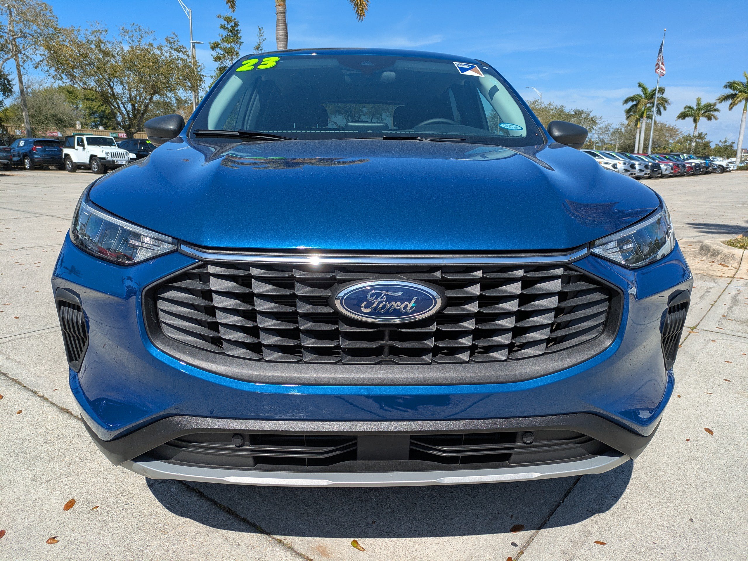 Certified 2023 Ford Escape Active AWD/4WD image 8