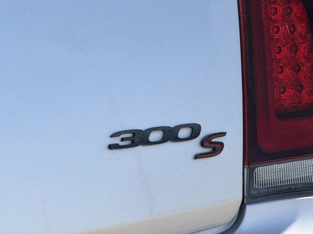 Used 2021 Chrysler 300 S RWD image 9
