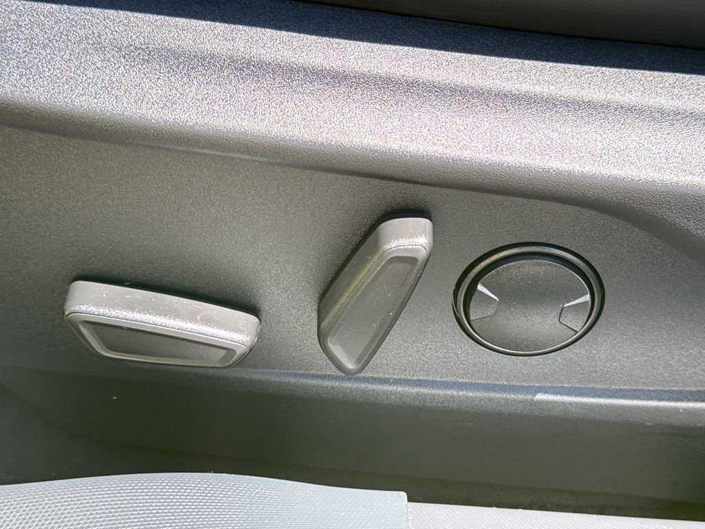 Certified 2025 Ford Mustang Mach-E Select RWD image 24