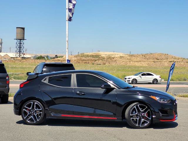 Used 2022 Hyundai Veloster N FWD image 3