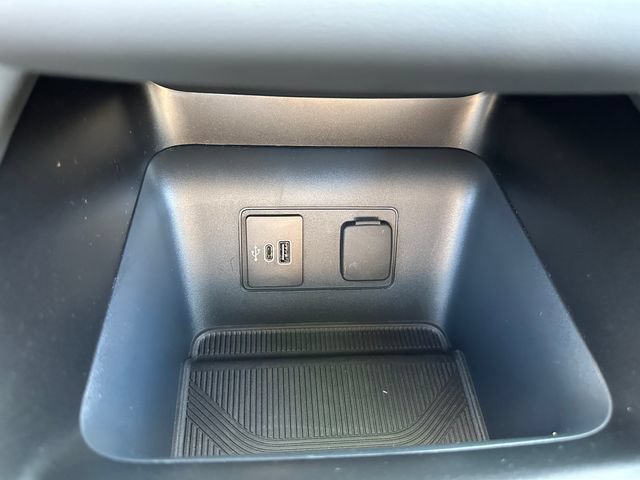 Certified 2026 Ford Explorer Active AWD/4WD image 14