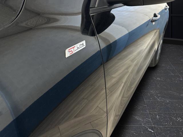 Certified 2025 Ford Escape ST-Line Elite image 32