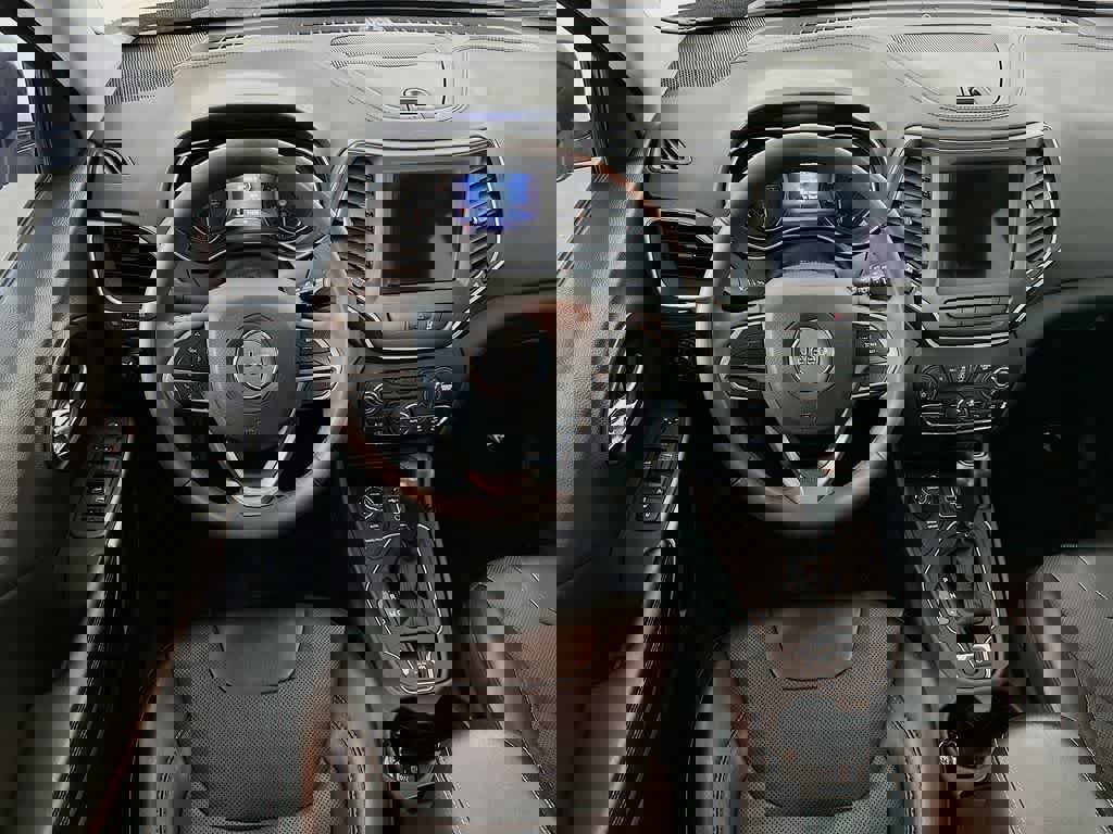 Used 2022 Jeep Cherokee Latitude Lux w/ Sun & Sound Group image 13