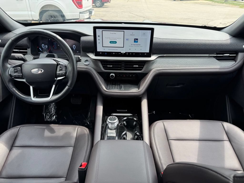 Certified 2025 Ford Explorer Platinum w/ LUX Leather Package AWD/4WD image 14