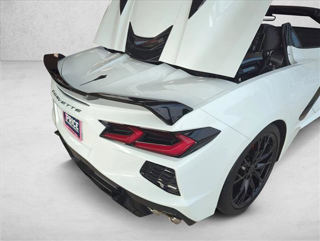 Used 2023 Chevrolet Corvette Stingray Preferred Conv w/ Z51 Performance Package RWD image 4