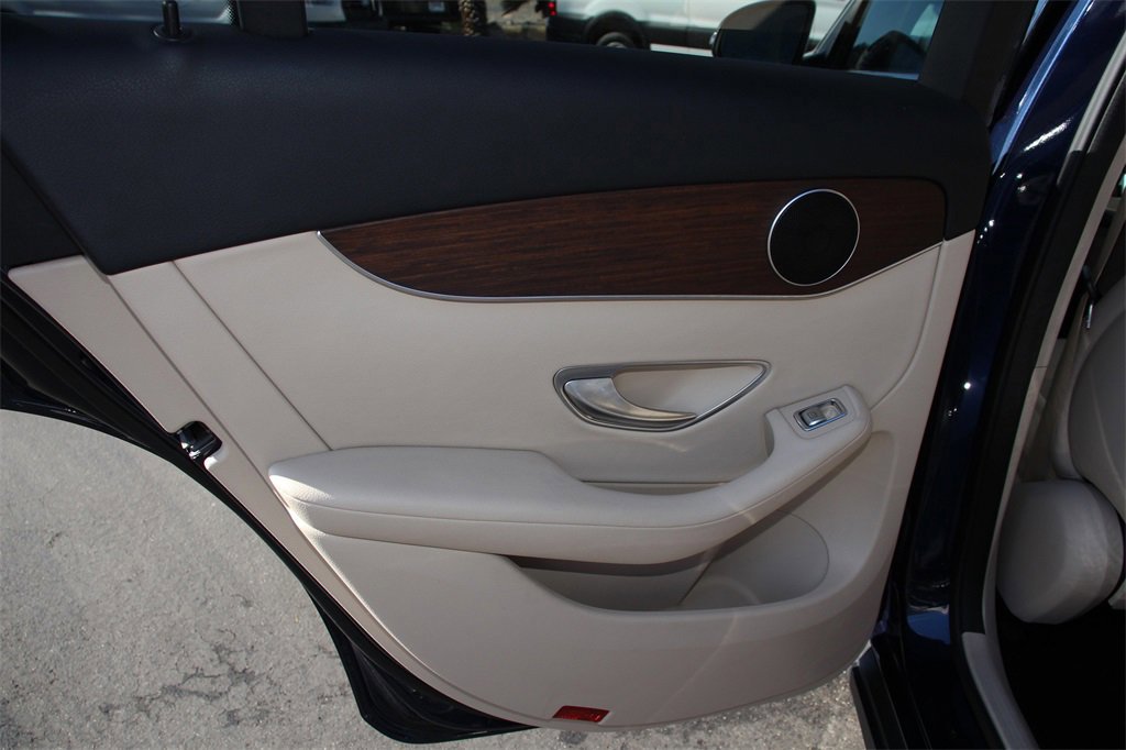 Used 2022 Mercedes-Benz GLC 300 image 21