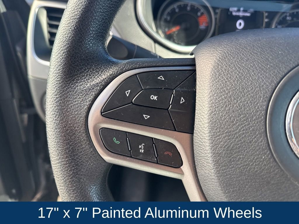 Used 2019 Jeep Cherokee Latitude w/ Popular Appearance Group image 16