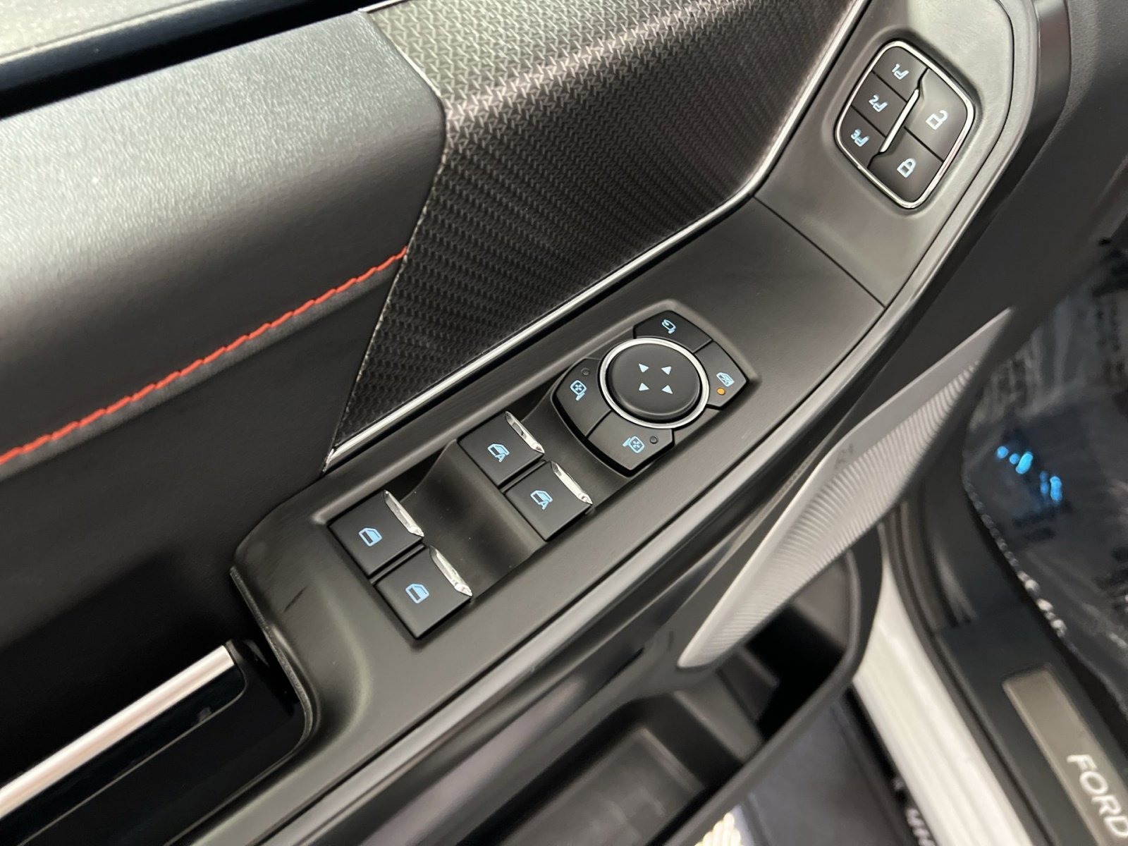 Certified 2024 Ford F150 Raptor image 15