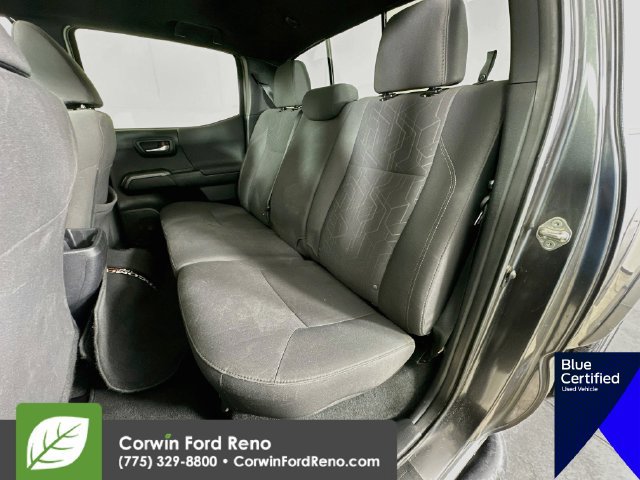 Used 2017 Toyota Tacoma TRD Sport AWD/4WD image 30