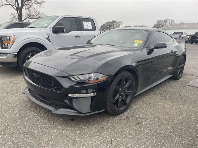 Certified 2018 Ford Mustang GT w/ Black Accent Pkg image 3