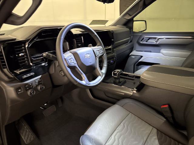 Used 2025 Chevrolet Silverado 1500 ZR2 w/ Technology Package AWD/4WD image 6