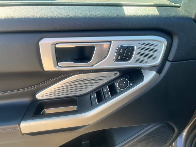 Certified 2023 Ford Explorer Limited w/ Limited Technology Package AWD/4WD image 9