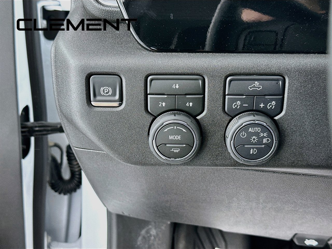Used 2026 Chevrolet Silverado 2500 LT AWD/4WD image 14