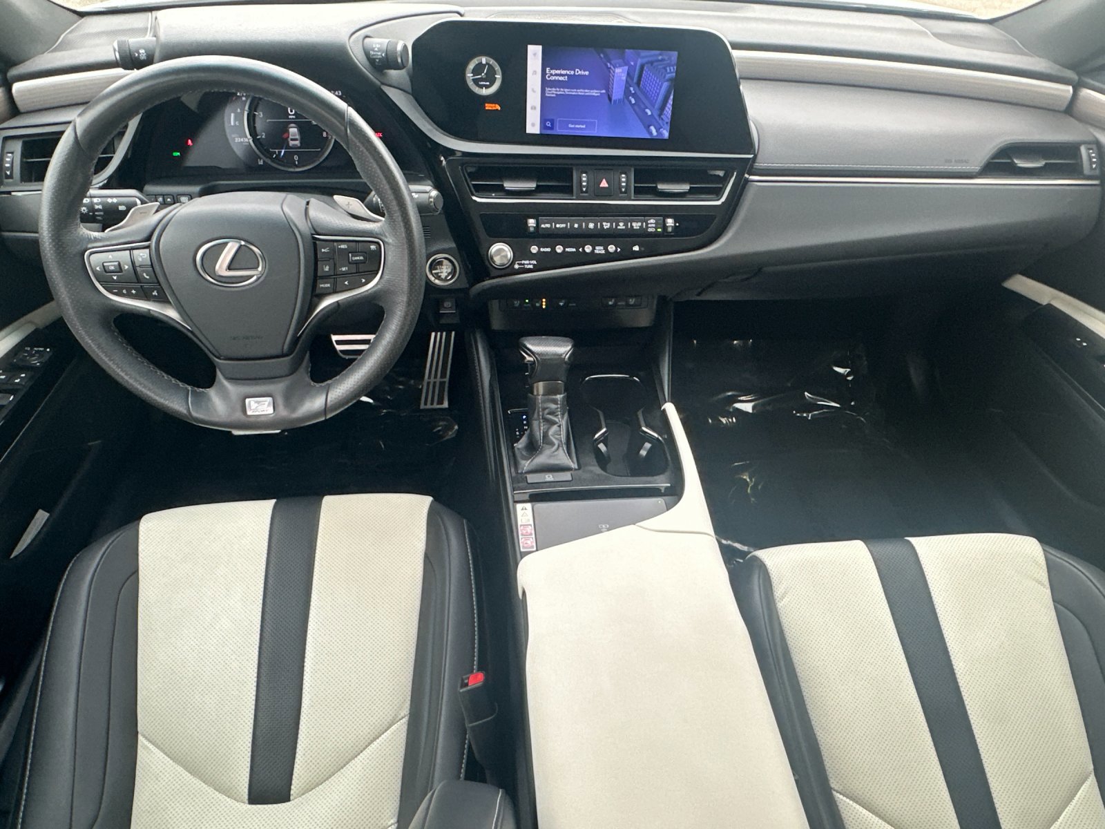 Used 2023 Lexus ES 350 F Sport image 13