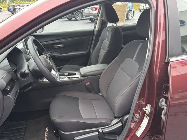 Used 2025 Nissan Sentra SV w/ Trunk Package FWD image 12