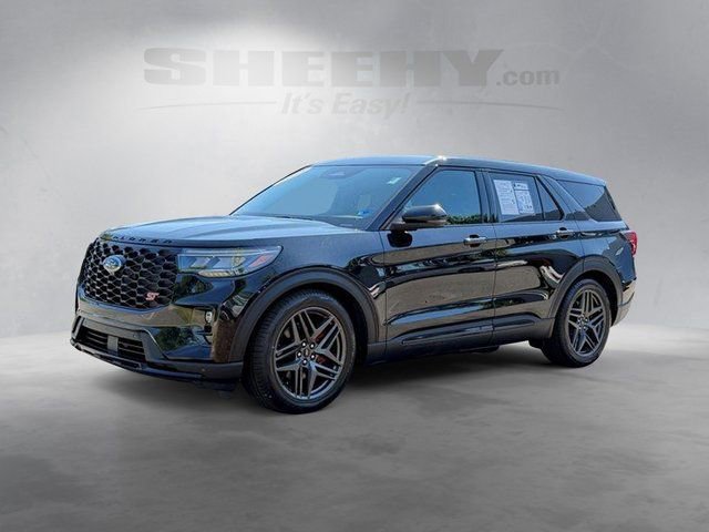 Certified 2025 Ford Explorer ST AWD/4WD image 16