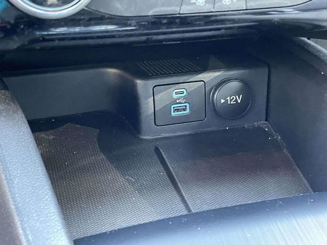 Certified 2022 Ford Escape SE w/ SE Sport Appearance Package image 22