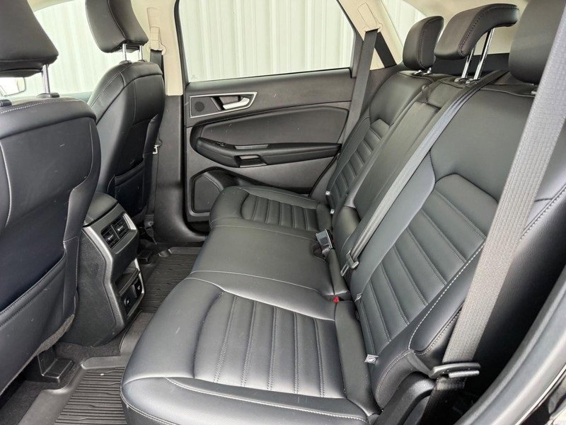 Certified 2024 Ford Edge SEL w/ Convenience Package image 9