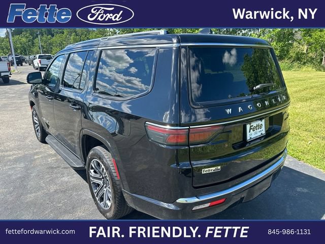 Used 2024 Jeep Wagoneer Series II w/ Flexible Seating Group AWD/4WD image 11