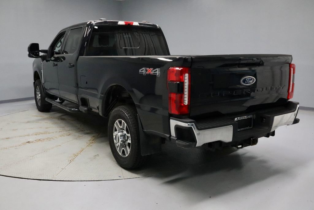 Certified 2023 Ford F350 Lariat AWD/4WD image 9