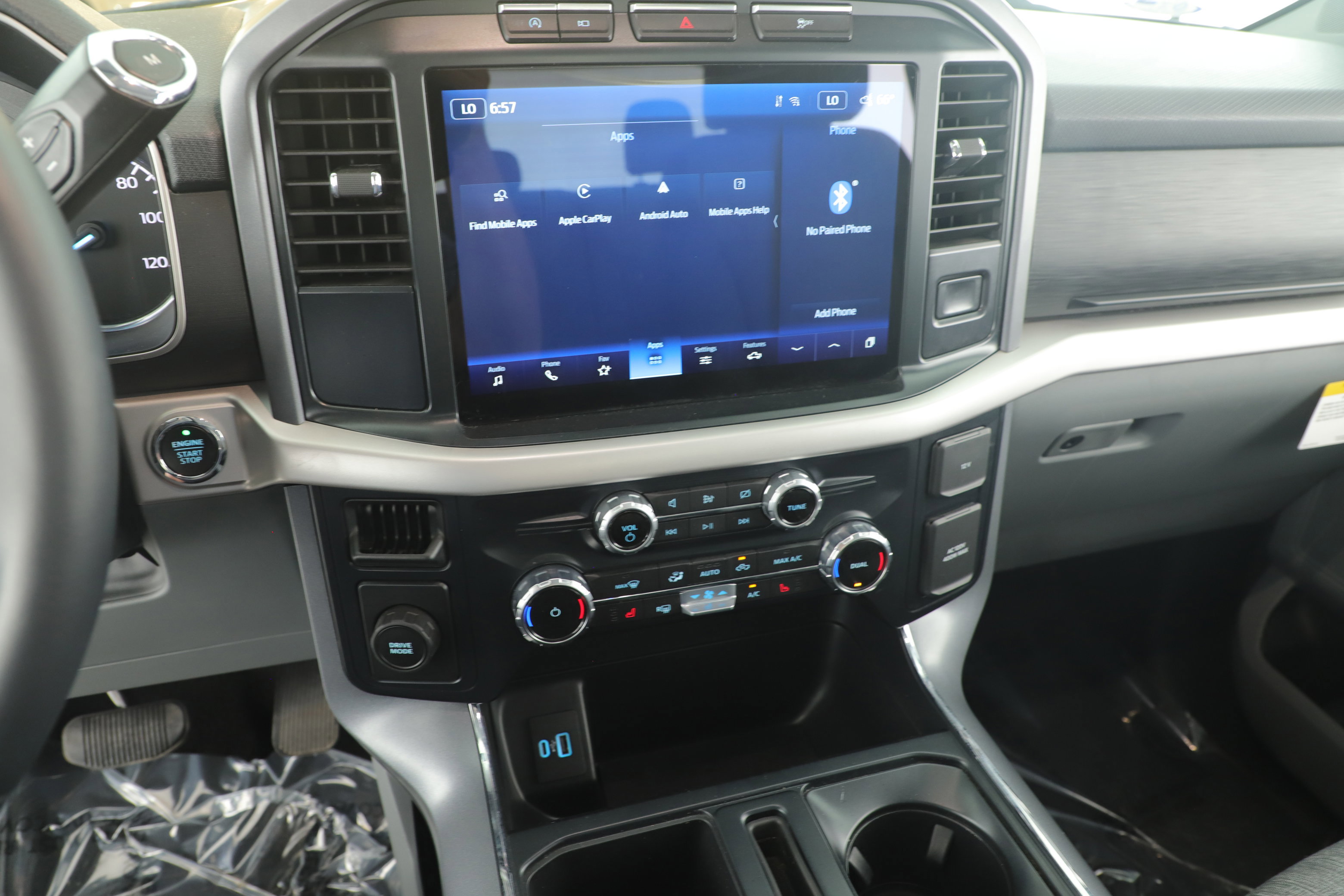 Certified 2022 Ford F150 XLT w/ Equipment Group 302A High image 15