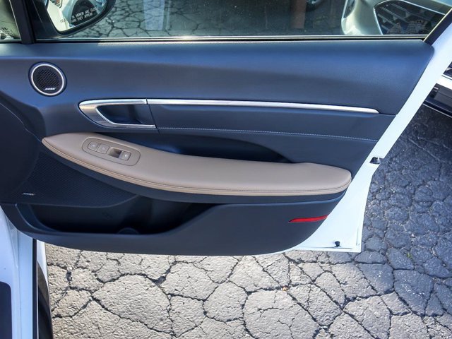 Used 2023 Hyundai Sonata Limited FWD image 32
