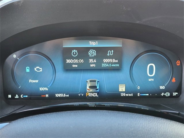 Certified 2025 Ford Escape Platinum w/ Premium Technology Package image 32