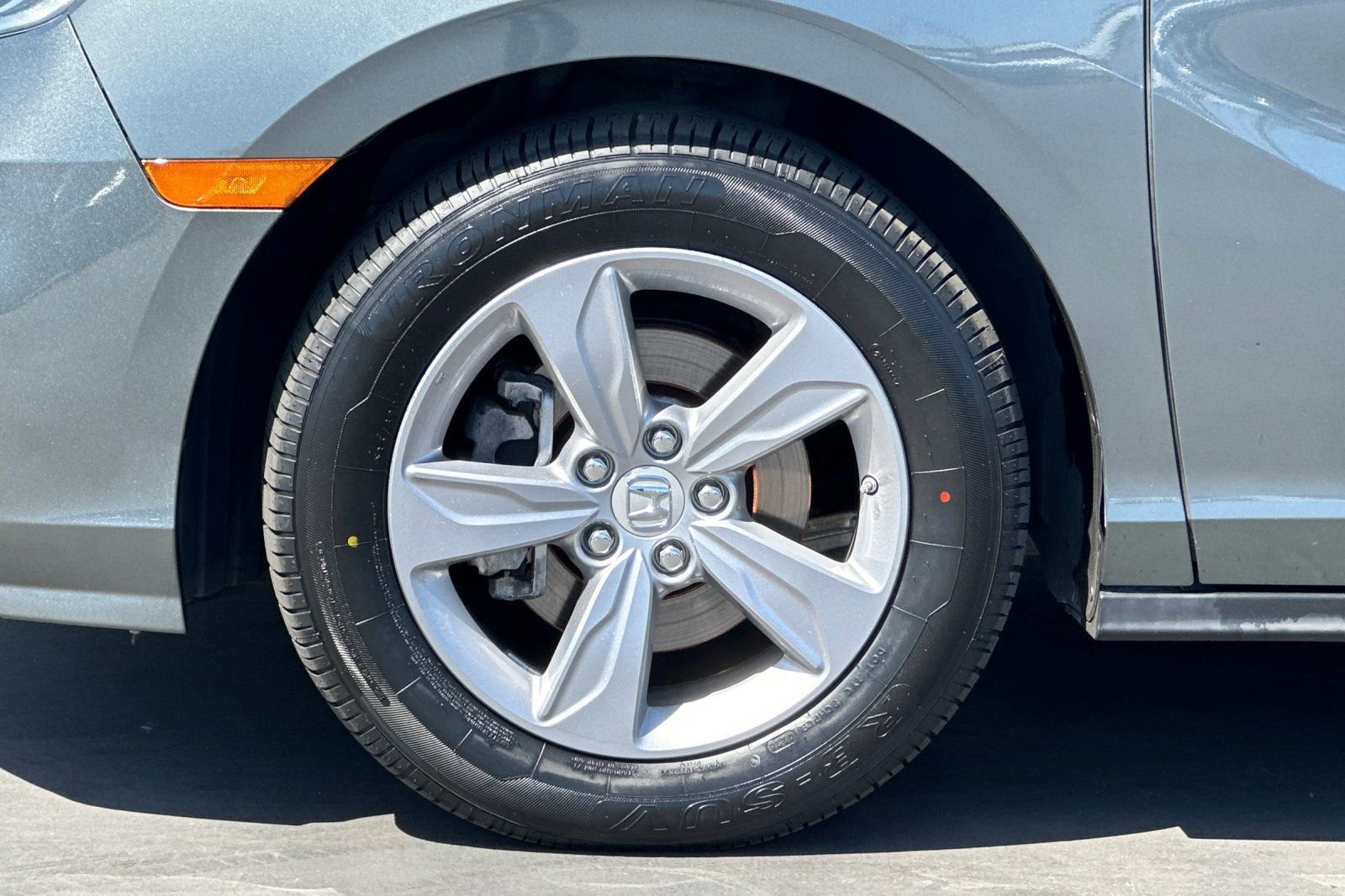 Used 2018 Honda Odyssey EX image 28