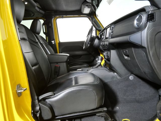Used 2019 Jeep Wrangler Unlimited Sahara w/ Uconnect 4C Nav & Sound Group AWD/4WD image 13