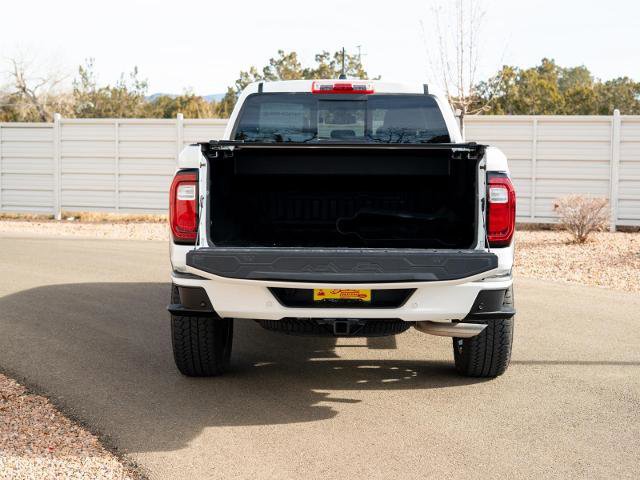 Used 2023 GMC Canyon Denali image 5