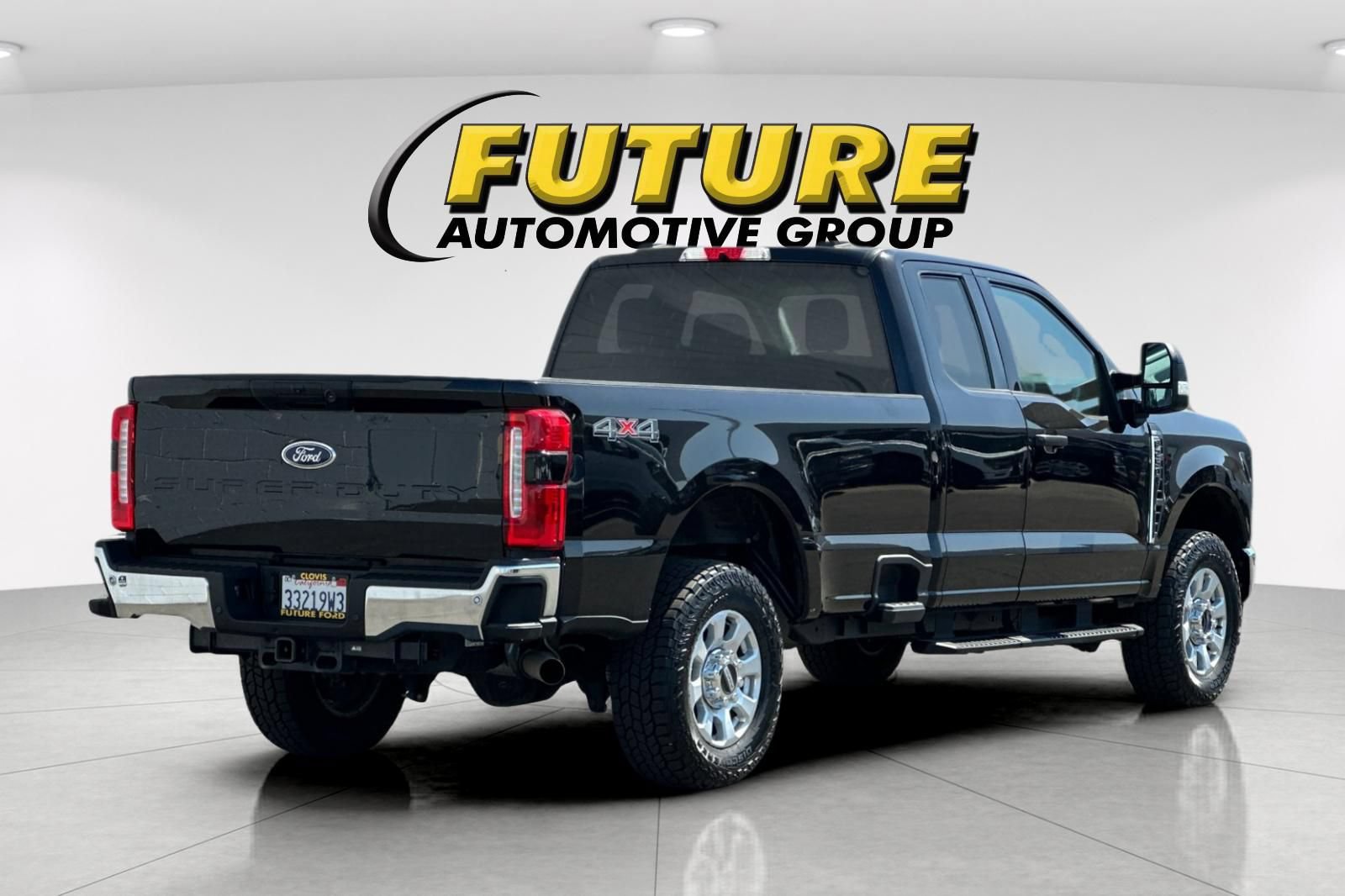 Certified 2023 Ford F250 XLT w/ 360-Degree Camera Package AWD/4WD image 3