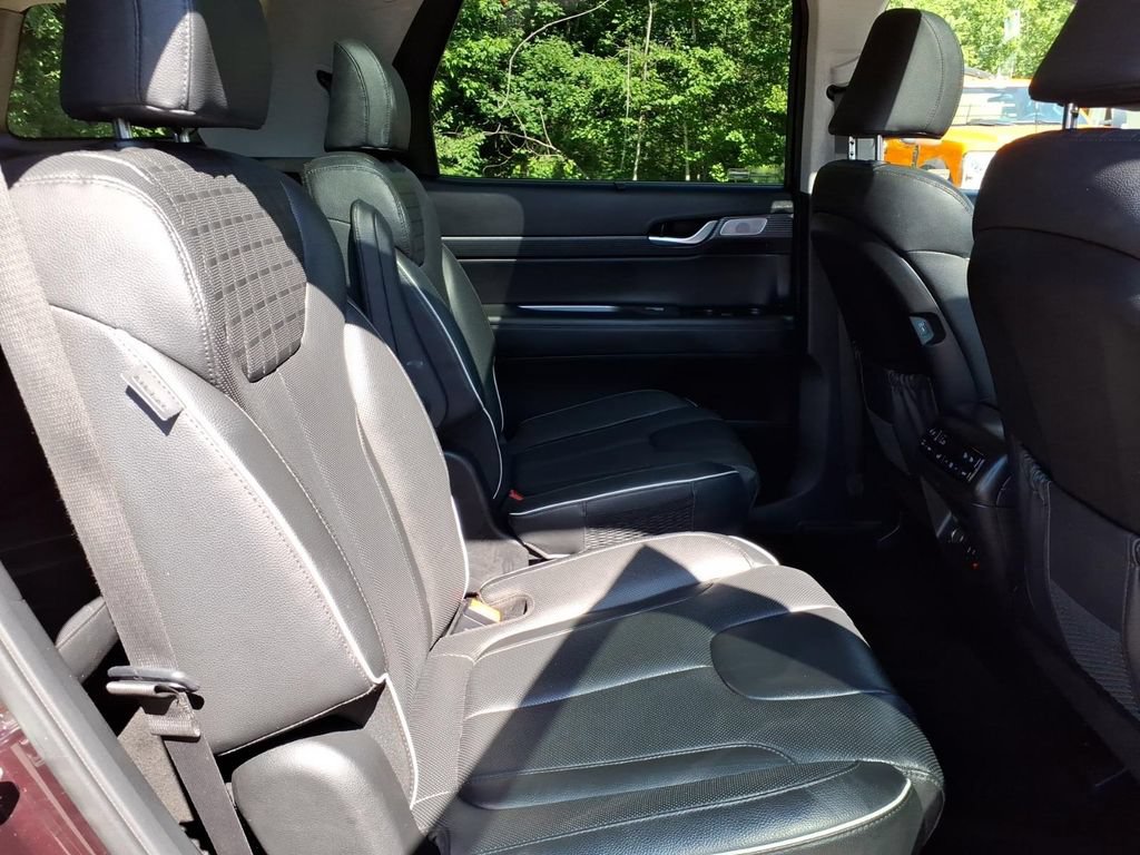 Used 2024 Hyundai Palisade Limited AWD/4WD image 13