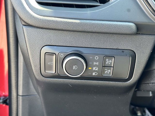 Certified 2025 Ford Escape ST-Line Select AWD/4WD image 22