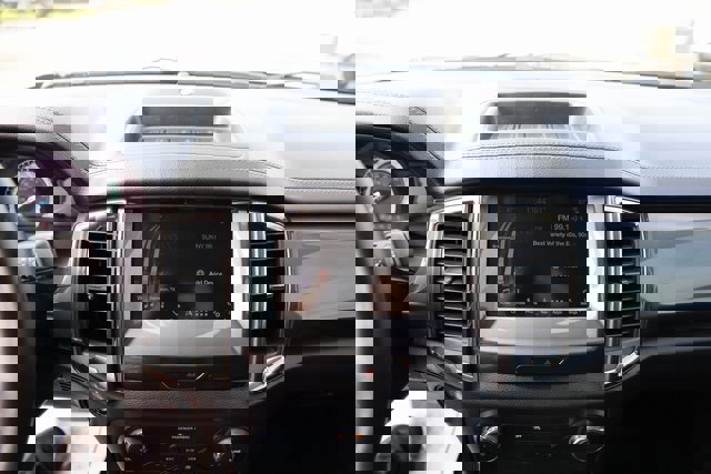 Certified 2019 Ford Ranger Lariat w/ Equipment Group 501A Mid image 18