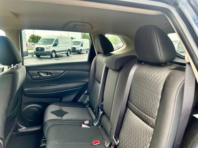 Used 2020 Nissan Rogue SV AWD/4WD image 9